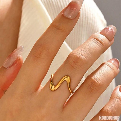 AND NOW THIS  Women's Stack Chain Ring |  AND NOW THIS  In Lebanon