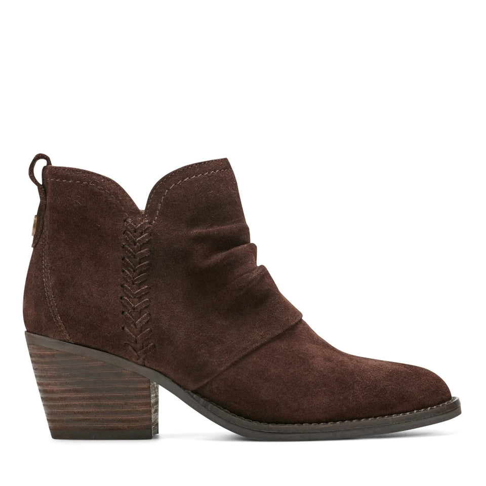 Earth Women's Dark Brown Chandy Suede Ruched Boots