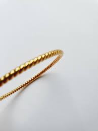 Adornia Women's Gold Plated Round Twist Bang Bracelet   | Adornia In Lebanon