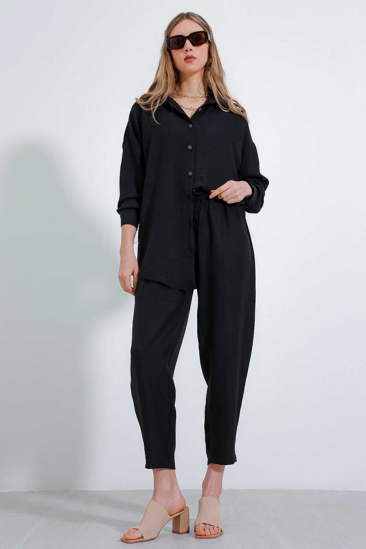 Big Dart Women's Black Oversize Linen Bottom Top Set | Big Dart In Lebanon