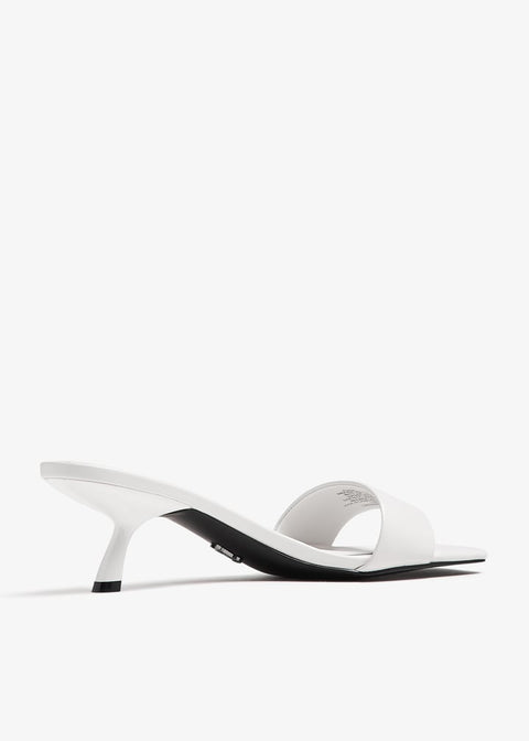 Steve Madden Women's White Vella Sandals | Steve Madden In Lebanon