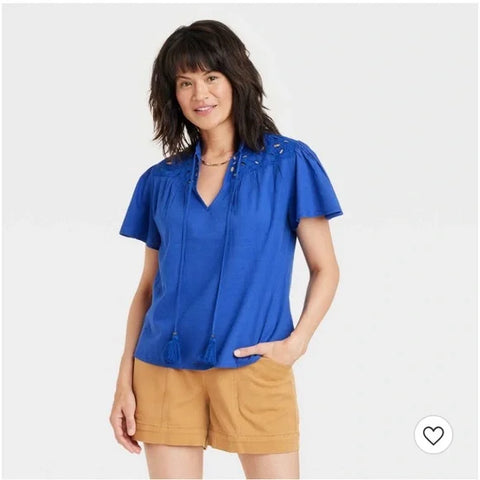 Knox Rose Women's Blue Short Sleeve V-Neck Woven Eyelet Top | Knox Rose In Lebanon