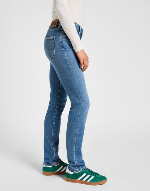Lee Women's Blue Classic Marion Straight Rushing In Light Jeans | Lee In Lebanon