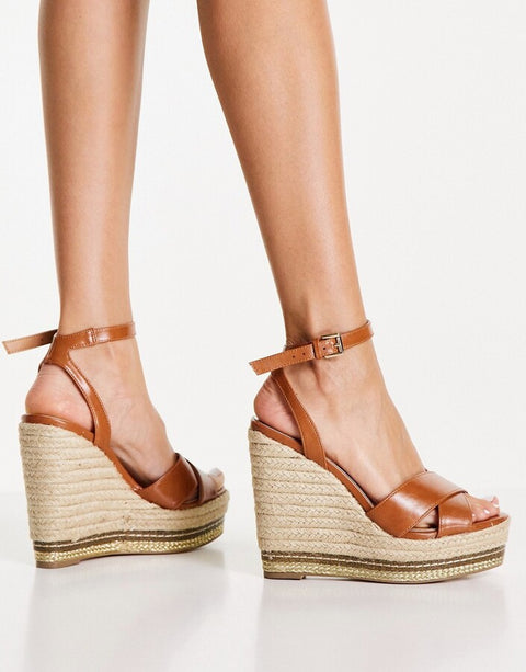 Miss Selfridge Women's Camel Sandal ANS894
