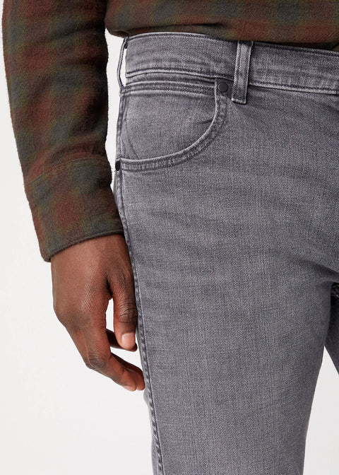 Wrangler Men's Gray Greensboro Regular Fit Jeans | Wrangler In Lebanon