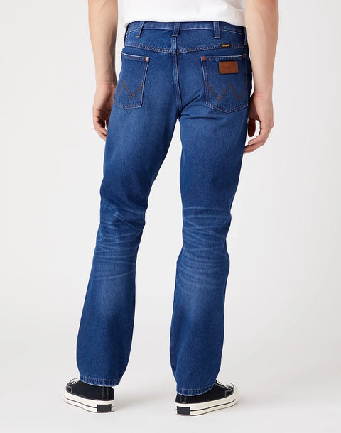 Wrangler Men's Brushed Mid Blue Greensboro 803 Regular Straight Jeans |Wrangler In Lebanon