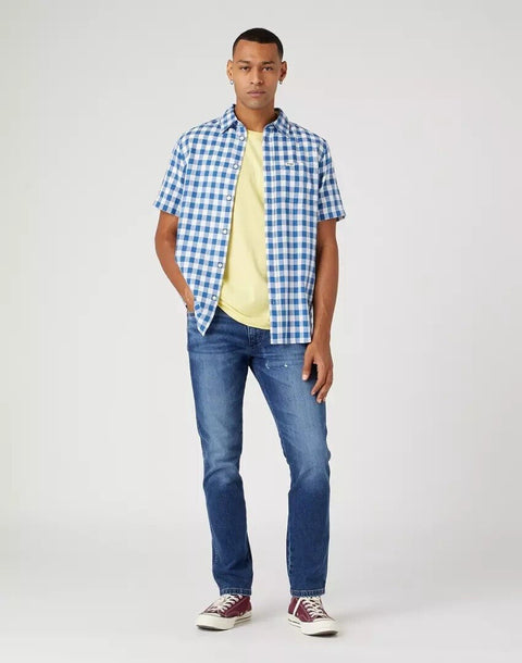 Wrangler Men's Darkly Worn Larston 812 Slim Tapered Jeans | Wrangler In Lebanon