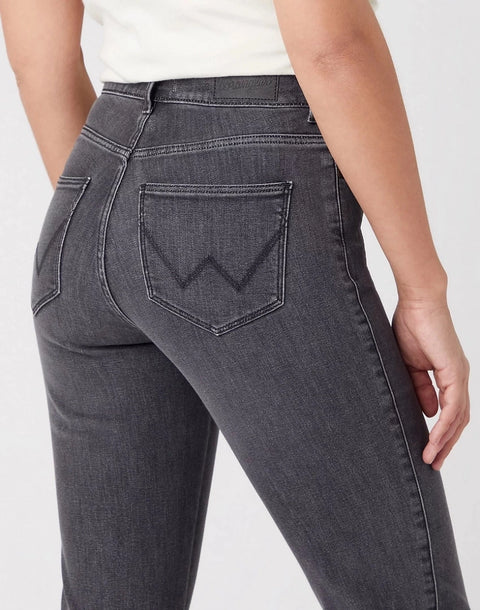 Wrangler Women's Washed Black Driveway Straight Jeans | Wrangler In Lebanon