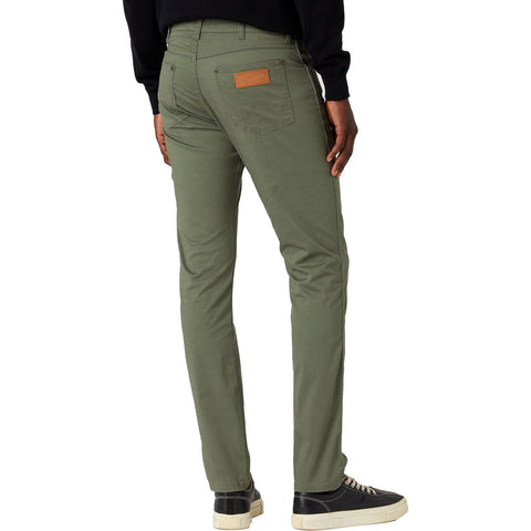 Wrangler Men's Khaki Green Larston LightTwill Stretch Pant | Wrangler In Lebanon
