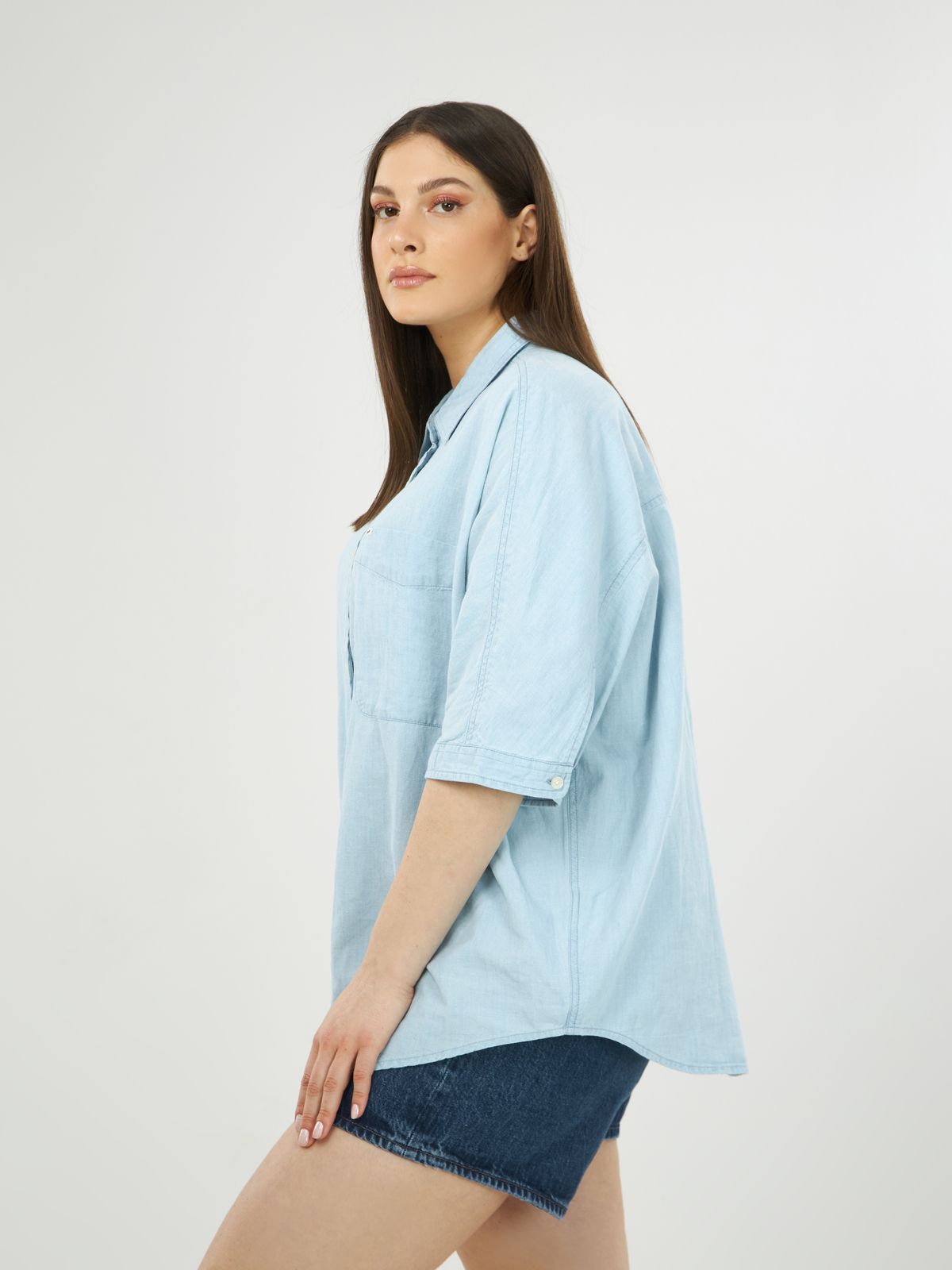 Lee Women's Baby Blue Relaxed In Foam One Pocket Shirt | Lee In Lebanon