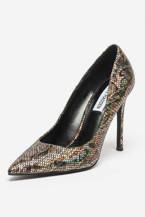 High-heeled shoe with snake print on a white background