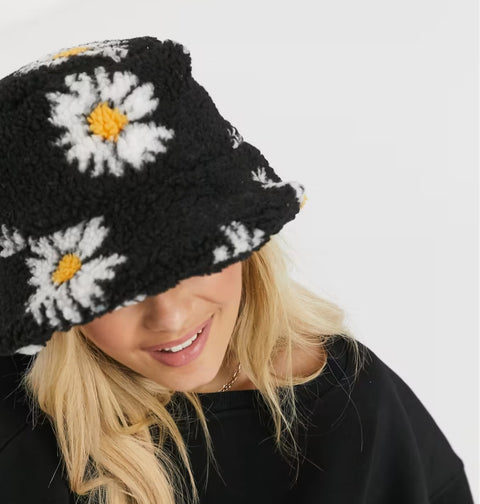 Forever 21 Women's Black Floral Fleece Bucket Hat | Forever 21 In Lebanon
