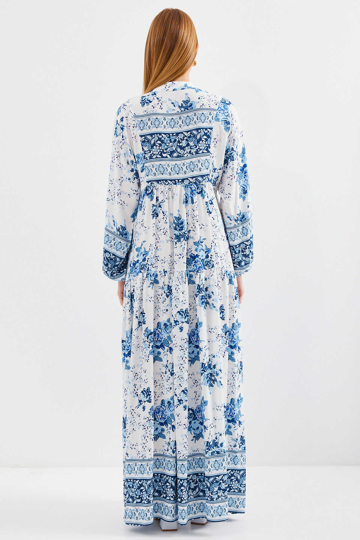 Big Dart Women's White & Blue Floral Long Sleeve Maxi Dress | Big Dart In Lebanon