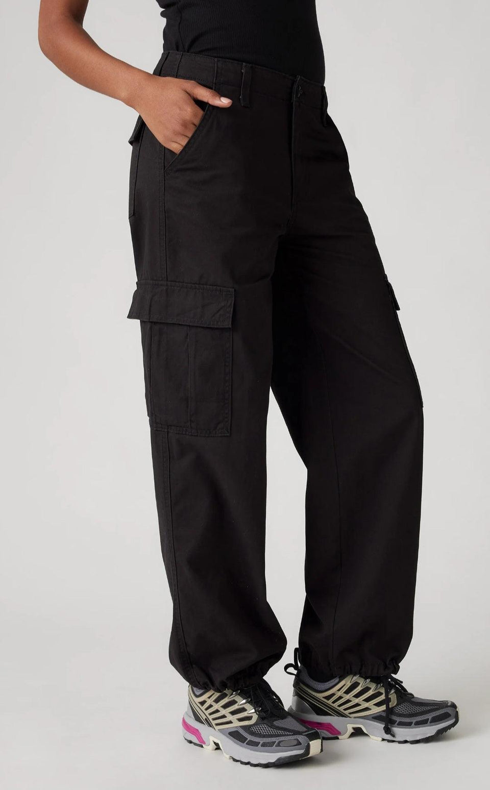 Levi's Women's Black '94 Baggy Cargo Pants