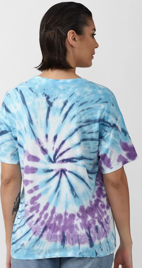 Forever 21 Women's Tie Dye Dolphin Graphic Crew Neck T-Shirt | Forever 21 In Lebanon