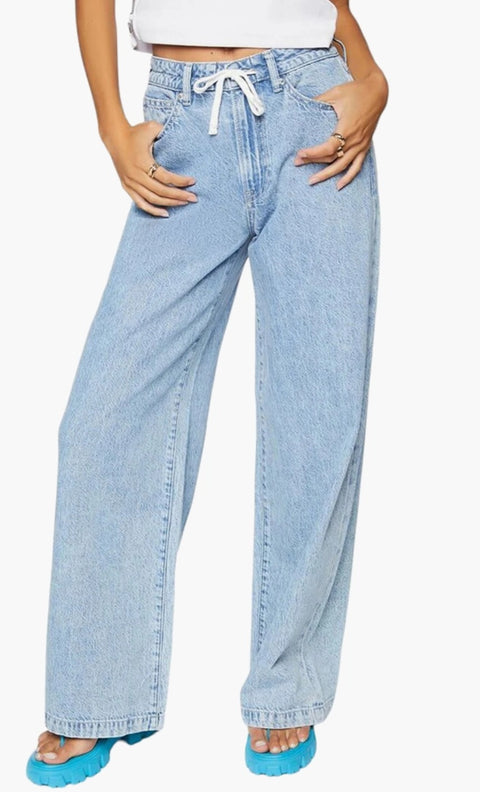 Forever 21 Women's Light Blue High-Rise Jeans | Forever 21 In Lebanon