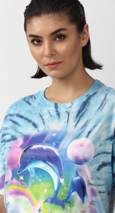 Forever 21 Women's Tie Dye Dolphin Graphic Crew Neck T-Shirt | Forever 21 In Lebanon