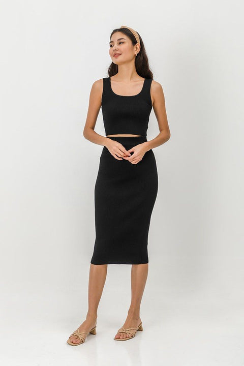 Forever 21 Women's Black Ribbed Round Neck Sleeveless Crop Top | Forever 21 In Lebanon