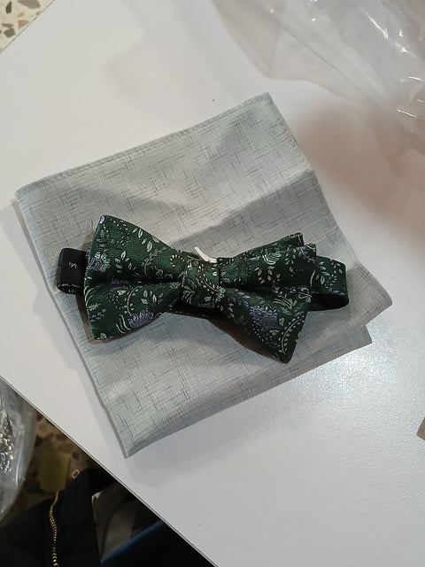 Bar III Men's Green Floral Bow Tie & Solid Pocket Square Set | Bar III In Lebanon