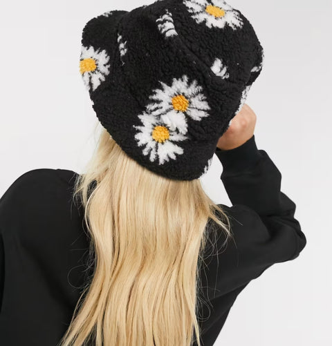 Forever 21 Women's Black Floral Fleece Bucket Hat | Forever 21 In Lebanon
