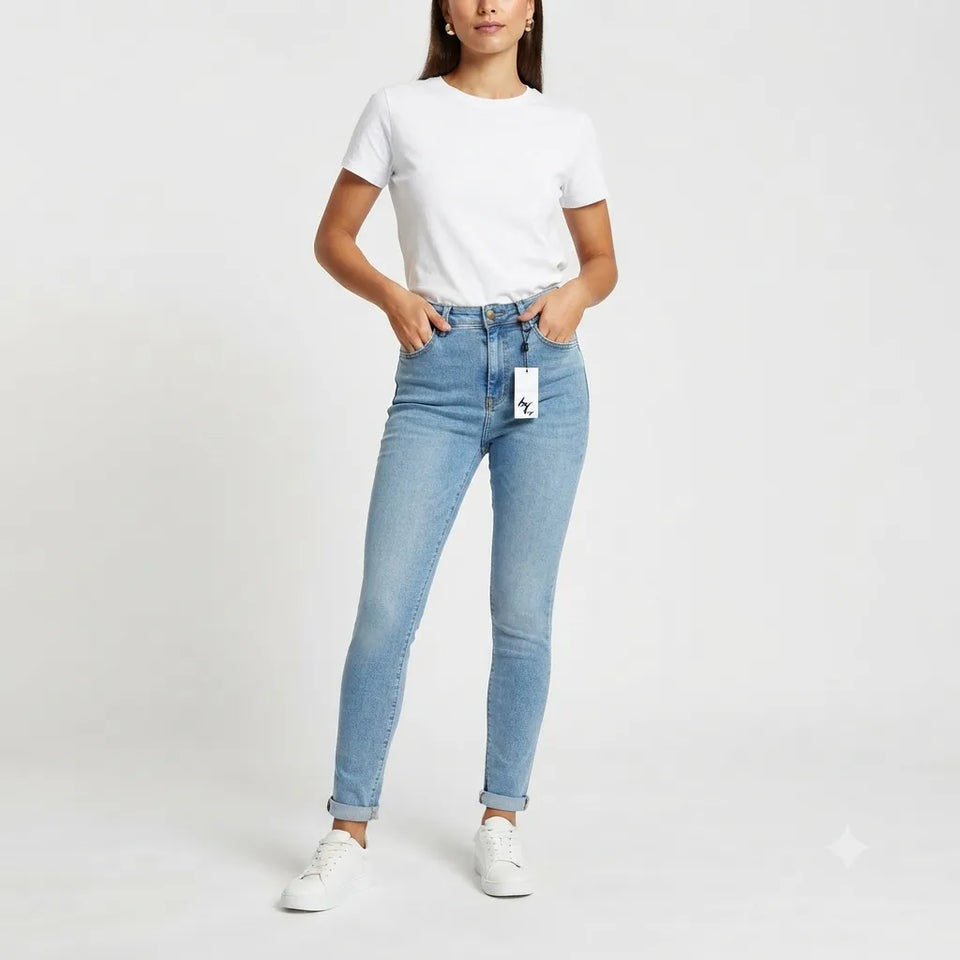 Dollhouse Women's Malibu Mid-Rise Straight-Leg Jeans