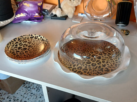 Nazen Animal Printed 8 pcs Cake Serving Set | Nazen In Lebanon