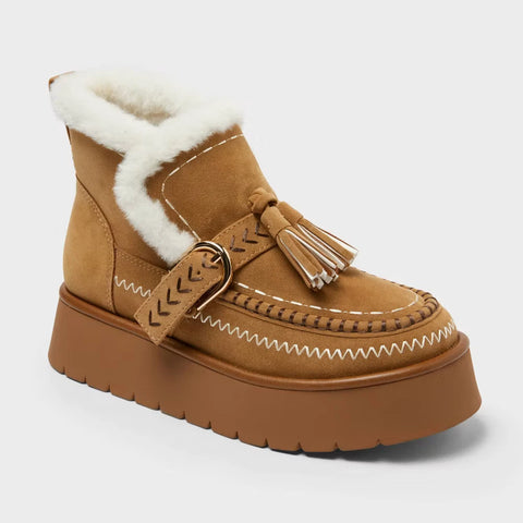 Universal Thread Women's Brown Summit Boots | Universal Thread In Lebanon