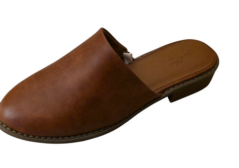 Universal Thread Women Rita Mule Flats With Memory Foam Insole | Universal Thread In Lebanon
