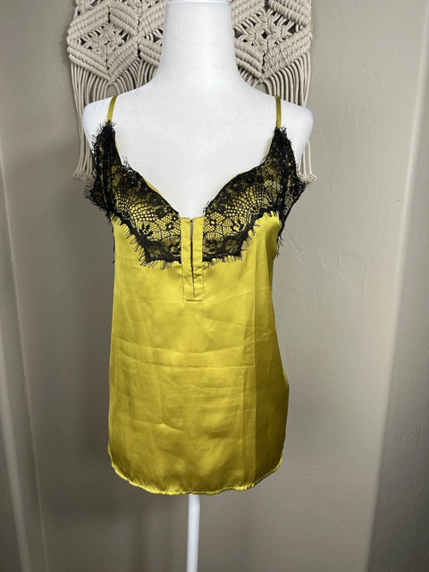 Mango Women's Pistachio Satin Lace Sleeveless Blouse |Mango In Lebanon