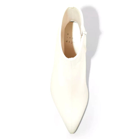 A New Day Women's White Lonnie Kitten Heel Stretch Ankle Boots |A New Day In Lebanon