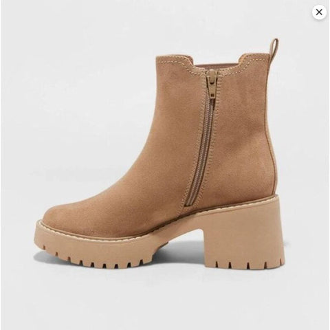 Universal Thread Women's Brown Crispin Chelsea Boots | Universal Thread In Lebanon