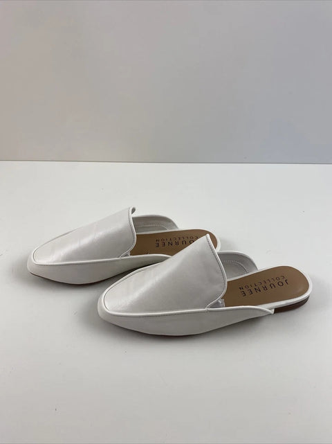 Journee Collection Women's White Akza White Faux Leather Round Toe Mule Flat | Journee Collection In Lebanon