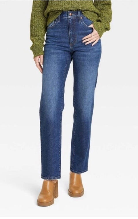 Universal Thread Women's Navy High-Rise 90's Straight Jeans |Universal Thread In Lebanon