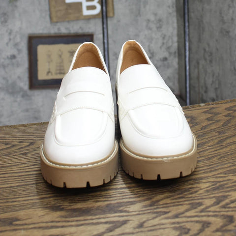 Universal Thread Women's Off White Maisy Loafer Heeled Casual Shoes | Universal Thread In Lebanon