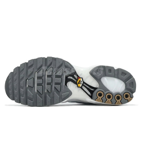 Nike Air Max Plus Men's White Lifestyle Sneakers | Nike In Lebanon