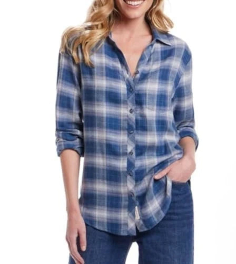 Weatherproof Vintage Women's Blue Long Sleeve Flannel Button Down Shirt