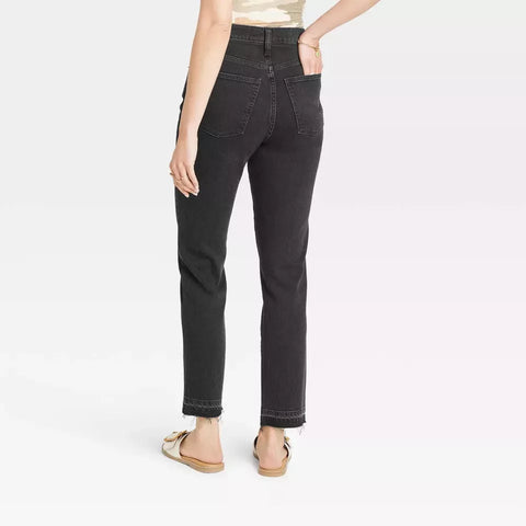 Universal Thread Women's Black High-Rise 90's Slim Jeans| Universal Thread In Lebanon