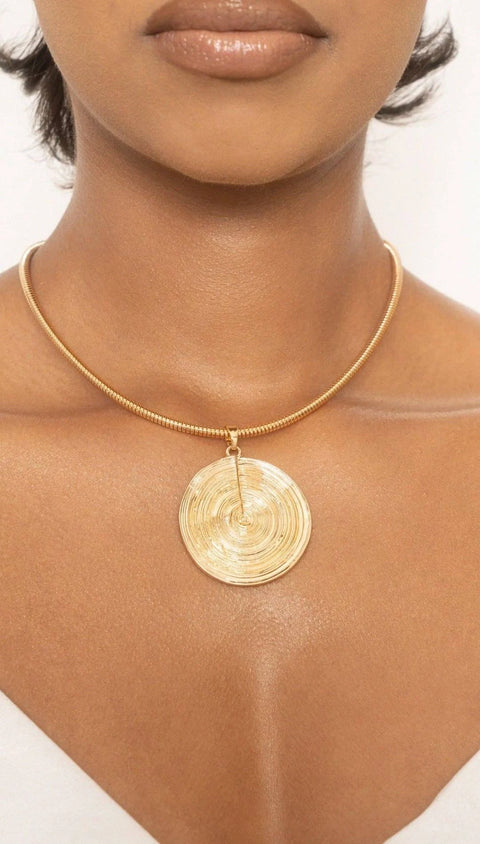 Ettika Women's Statement Swirl Pendant 18K Gold-Plated Choker Necklace | Ettika In Lebanon