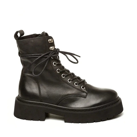 Steve Madden Women's Black Leather Gusto Boots | Steve Madden in Lebanon