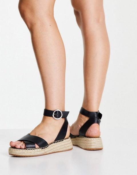 TopShop Women's Black Sandals ANS337