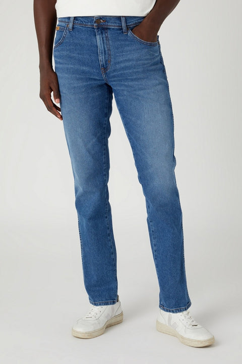 Wrangler Men's Blue Texas Slim 822 Authentic Straight Jeans | Wrangler In Lebanon