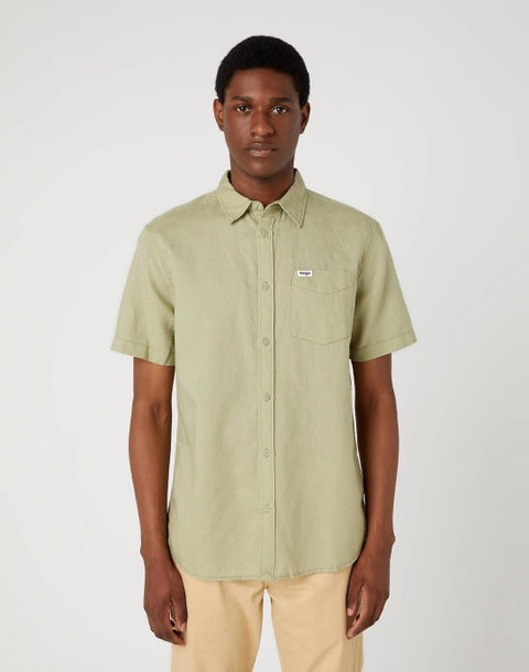 Wrangler Men's Tea Leaf Ss 1 Pocket Shirt |Wrangler In Lebanon