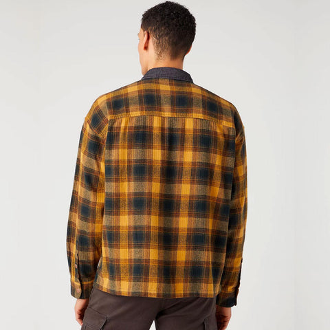 Wrangler Men's Black Double Flap Pocket Plaid Zip Overshirt | Wrangler In Lebanon