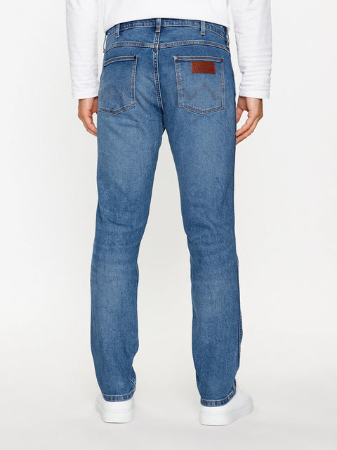 Wrangler Men's Shaker Greensboro Regular Straight Jeans | Wrangler In Lebanon