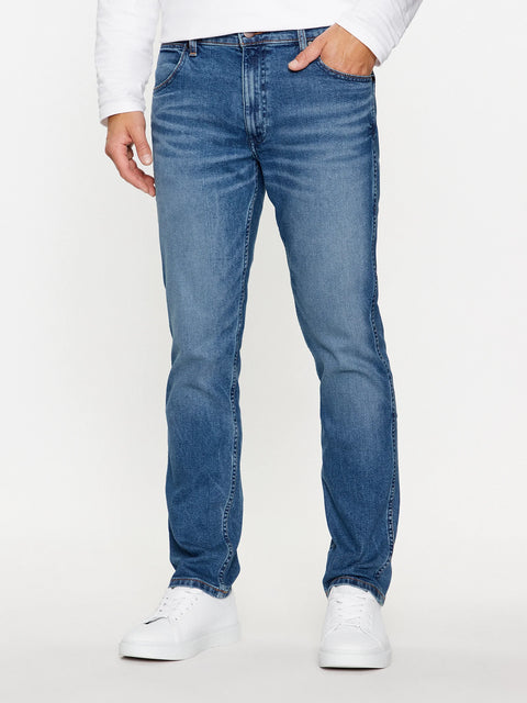 Wrangler Men's Shaker Greensboro Regular Straight Jeans | Wrangler In Lebanon