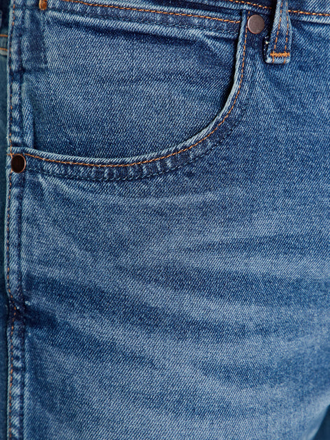 Wrangler Men's Shaker Greensboro Regular Straight Jeans | Wrangler In Lebanon