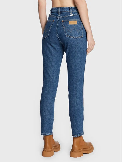 Wrangler Women's Rian Cloud Walker 677 High-Rise Slim Jeans |Wrangler In Lebanon