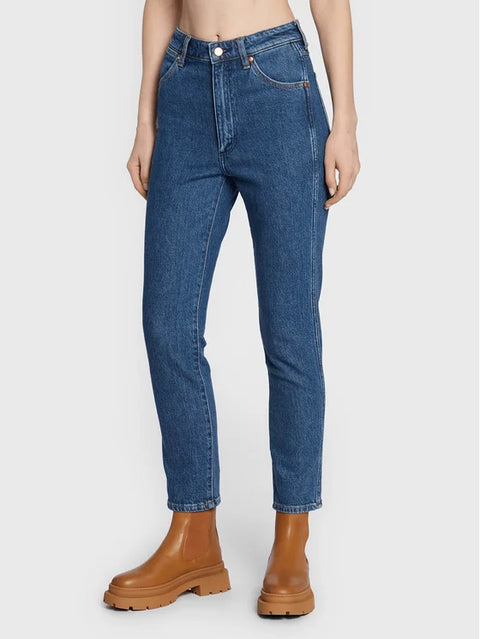 Wrangler Women's Rian Cloud Walker 677 High-Rise Slim Jeans |Wrangler In Lebanon
