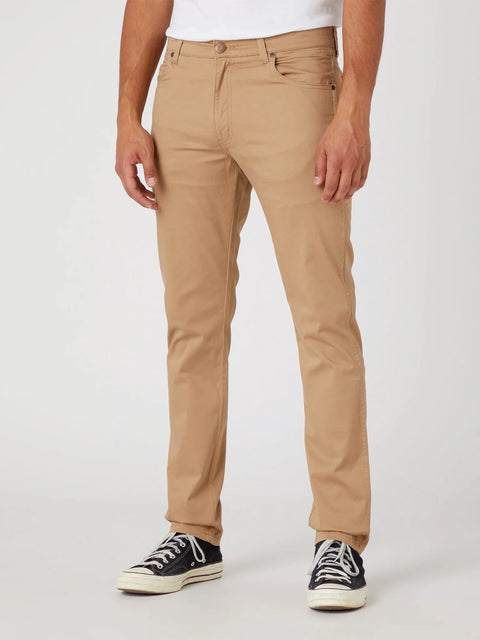 Wrangler Men's Tan Tigers Eye Larston 812 Slim Tapered Pant | Wrangler In Lebanon