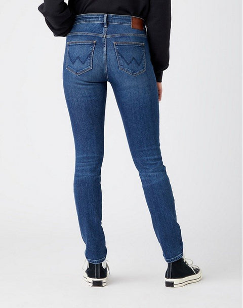 Wrangler Women's Navy Skinny Indigood Sustainable Denim Dye Jeans | Wrangler In Lebanon